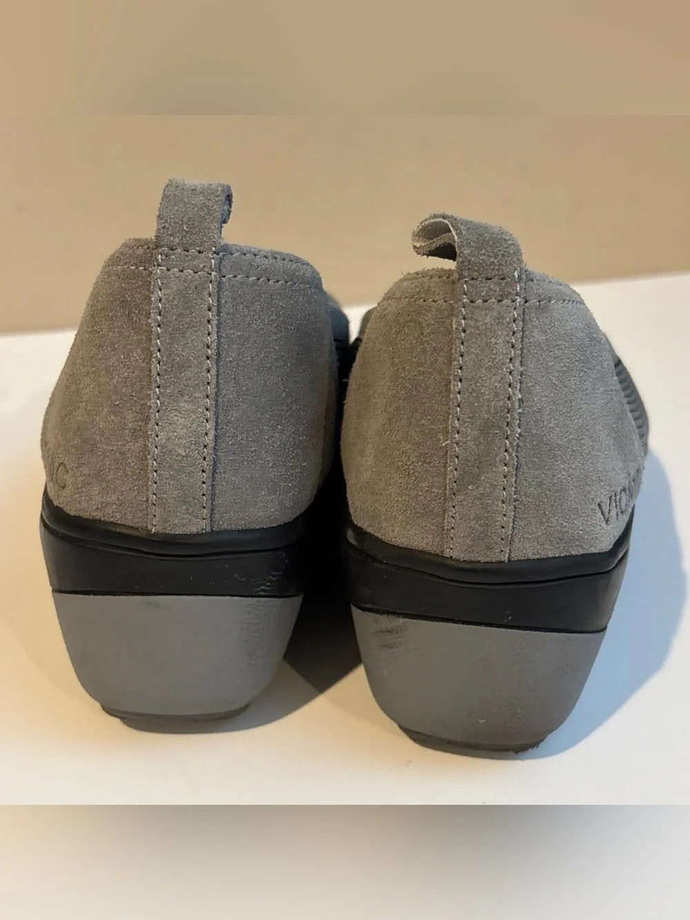 Vionic Jacey Grey Knit Wedge Slip On Shoes Orthotic Comfort Women’s Sz 8.5 Wide
